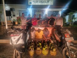 Beli Sabu Pakai Motor Curian! Komplotan Curanmor Sungaiselan Dibekuk, Bawa Sajam dan Senapan