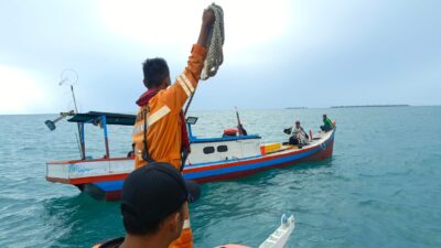 KM Delon Hanyut Tanpa Sinyal dan Cahaya, Tim SAR Balik Kanan karena Badai! Ini Akhirnya