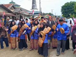 Tradisi Turun-temurun Sedekah Kapong, Ribuan Warga Tumpah Ruah di Simpang Teritip