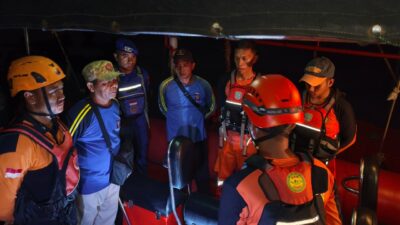 Empat Wisatawan Terseret Arus di Pantai Menara Belitung, dua Meninggal Dunia dan Satu Masih Dicari