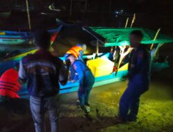 Kapal Nelayan Karam di Pantai Bembang Bangka Barat, Tiga Orang Masih Dicari