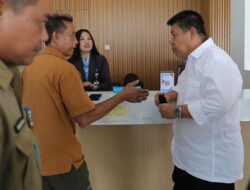 Warga Belitung Kaget! Tiba-tiba Gubernur Babel Ada di Antrean Samsat